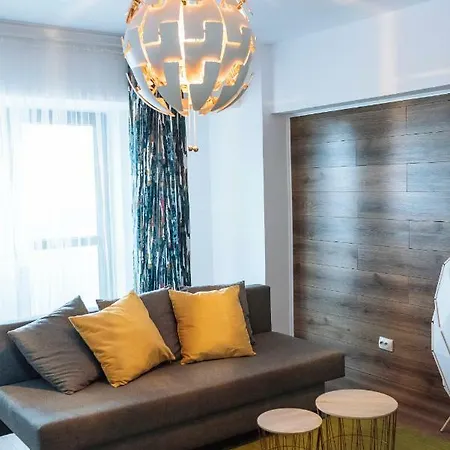شقة Amazing View - 3br - Piata Unirii