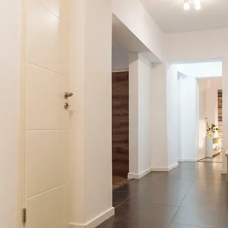 דירה Amazing View - 3br - Piata Unirii