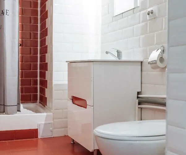 شقة Amazing View - 3br - Piata Unirii